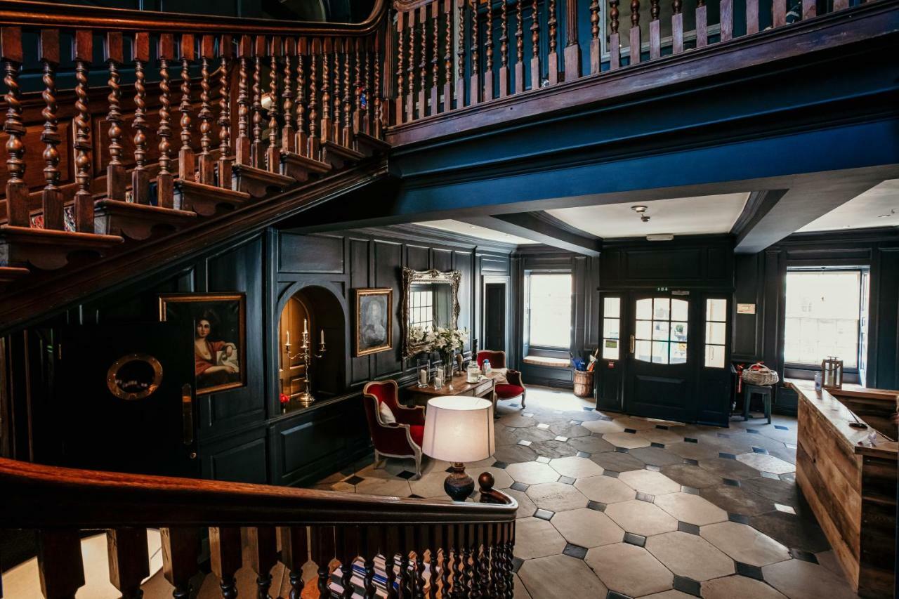 The George Hotel And Beach Club Ярмът Екстериор снимка